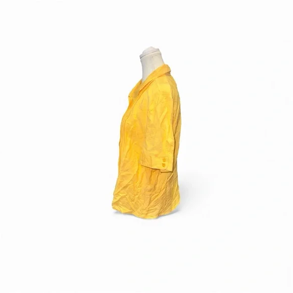 Yellow button front short sleeve top - Picture 2 of 6